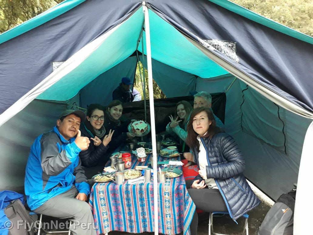 Photo Album: Lunch during the trek
